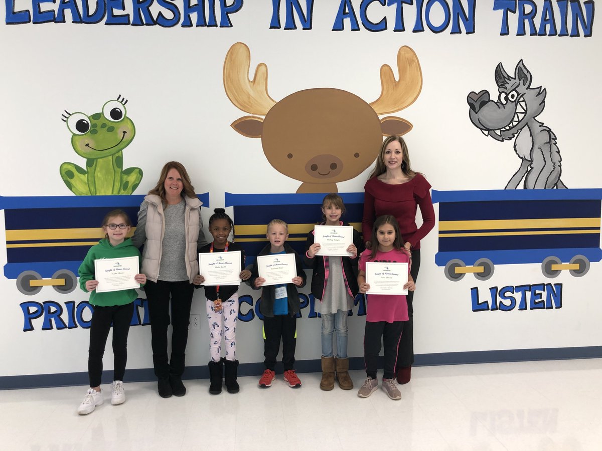 Congrats to our ES "Knight of Honor" representatives for December. Recipients of this award have been nominated by a teacher for showing exceptional effort, good character, acts of service, leadership attributes, or a positive attitude. @LNCharter <a href="/LatzaMelanie/">Melanie Latza</a>