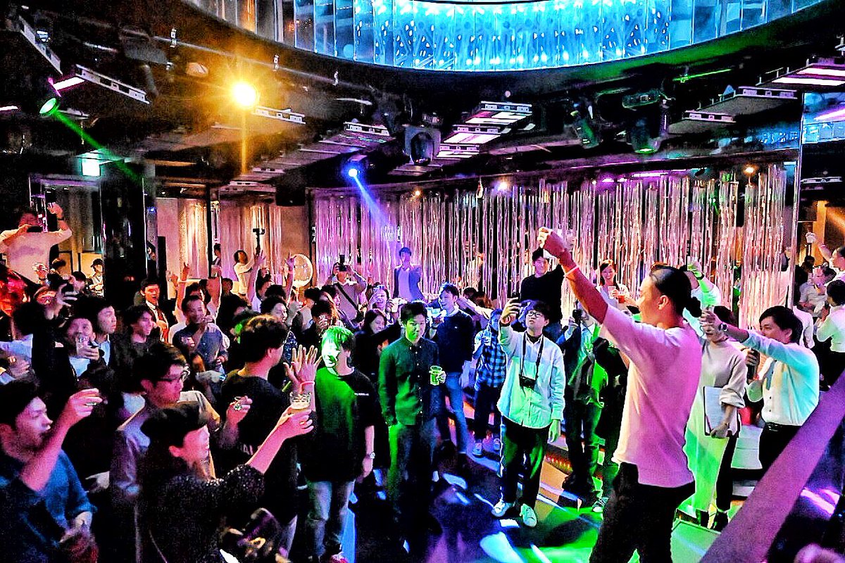 yanyan06030's tweet photo. 昨日は六本木のエスプリを貸し切り
医療人限定イベント！
#メディカルパーティー でした✨
ゲストやお店のスタッフさん以外
DJやダンサーも医療やヘルスケア関係の方々！総勢280人も集まり
最高に楽しいイベントでした♫
#medicalparty   #医療 #看護師 #理学療法士 #作業療法士 #柔道整復師 https://t.co/6cIHKr4NiH