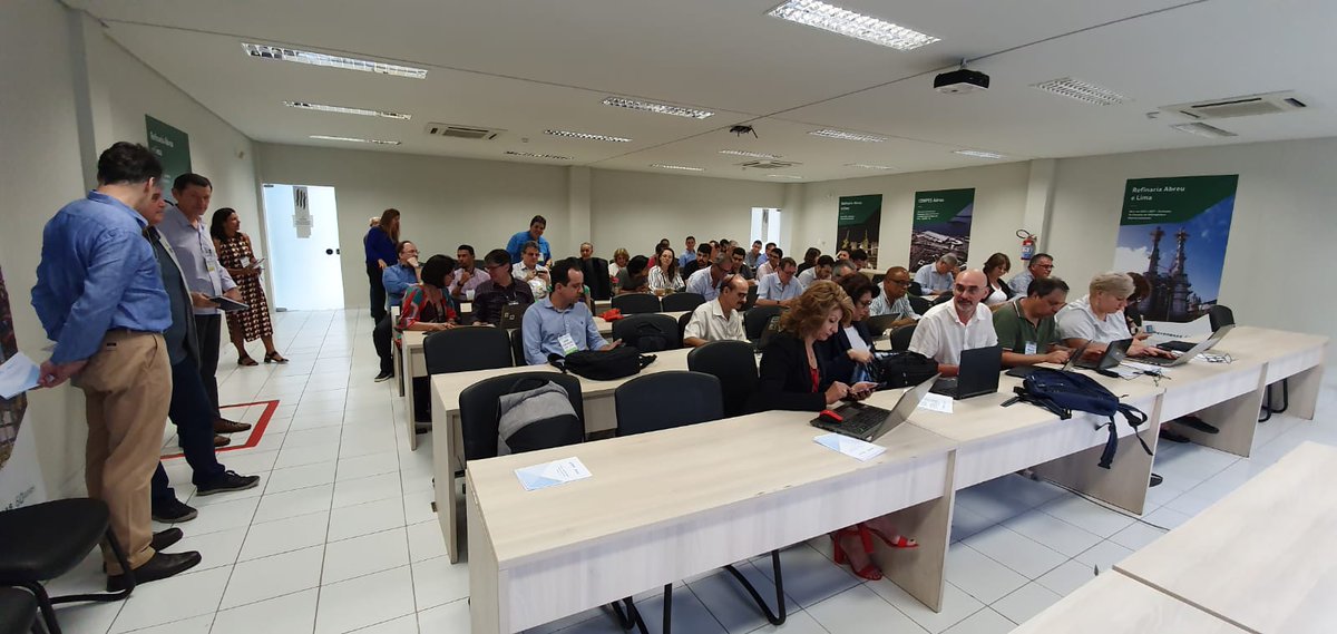 Decarbonizing the transport sector is a global challenge &amp; advancedbiofuels are a key tool 2 achieve this. Today in Recife at BECOOLBIOVALUE meeting. Brazilian&amp;EU organizations cooperating 4 the development of #advancedbiofuels from lignocellulosicbiomass bit.ly/2rPTKlS