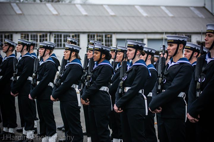 HMS Raleigh tweet media