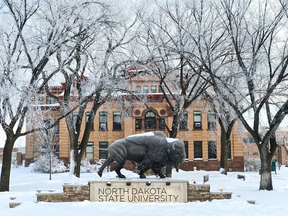 A frosty Monday morning on campus ☃️❄️ Welcome back, Bison! #NDSU #ExperienceNDSU
