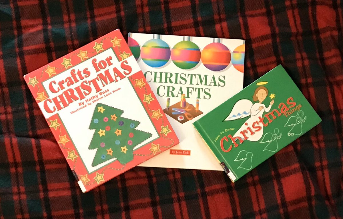 pawpaw_ray's tweet image. 🎄Lots of Christmas Craft Books at Your Library!🎄
⭐️The girls started crafting over Thanksgiving⭐️
Refridgerator is covered, trees are filling up😆

#familyfun #Christmas #Christmas2019 #crafts #ParentingTips