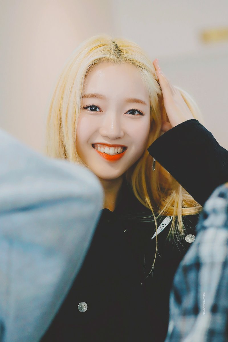 lomography_'s tweet photo. 191127 HAN 😊😚🥰
#고원 #이달의소녀 #GoWon #LOONA https://t.co/XqI2bRnCpp