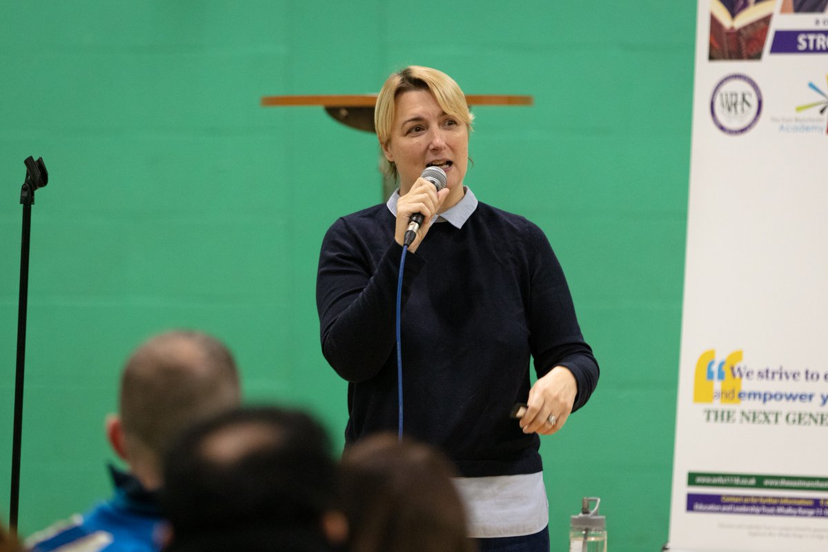 Trust_GMET's tweet photo. Our 2019 whole-trust INSET day was packed with talks, workshops & networking opportunities. Here's a look back at what happened during the day! #TheAnswerInTheRoom
⚡️ https://t.co/ggopdG0HaS https://t.co/NjEyfBvN7l