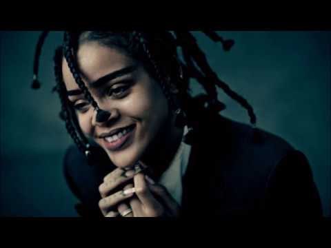 ROBYNFENTY2208's tweet photo. PENSAM NUM ORGULHO 💖👸🏾🎈 #ANTI200Weeks https://t.co/iDEgsDZNXY
