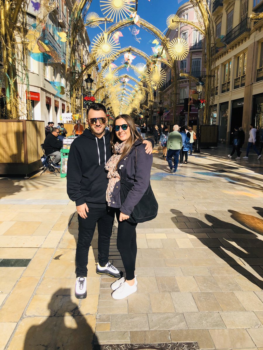 ClaudiiaNavas's tweet photo. Málaga y tú ✨💗 https://t.co/4Lq1zbCHkc