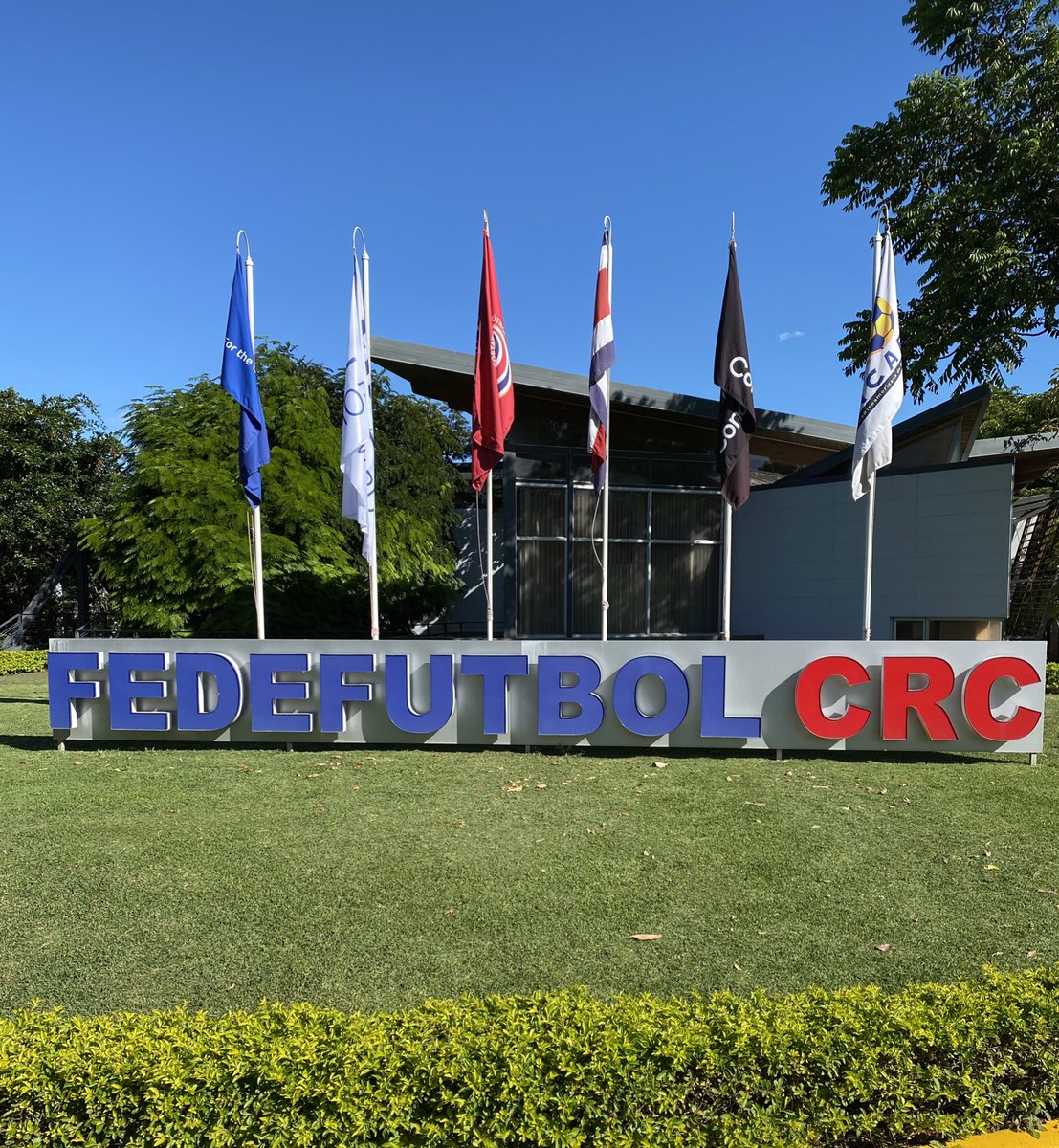 b1socceracad3my's tweet photo. ¡Ya en #ProyectoGol preparando los últimos detalles del primer #B1Camp en #CostaRica! 🔜⚽️🇨🇷 #PuraVida #B1Experience #B1Coaches https://t.co/vEiHEFDih6