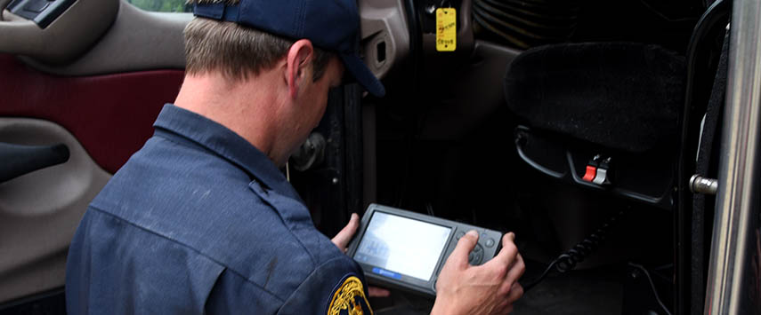 Reminder: Starting Dec. 17, 2019, all motor carriers and drivers subject to the ELD final rule must use an ELD. This deadline also pertains to grandfathered automatic onboard recording devices. cvsa.org/news-entry/cvs…