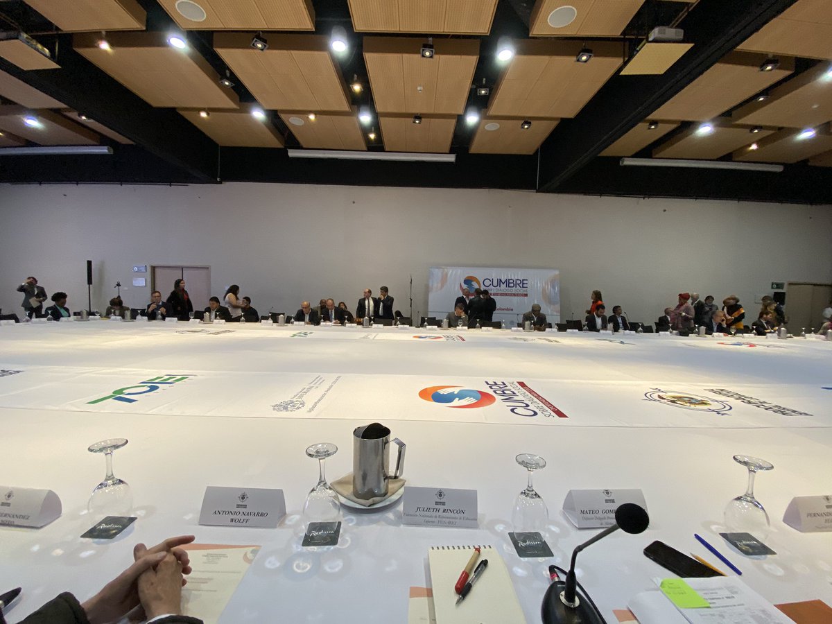 JotaRincon_'s tweet photo. Me encuentro en  la cumbre sobre diálogo social convocada por la procuraduría,  porque desde @FENARESoficial seguimos creyendo en  el diálogo como vía para encontrar soluciones. #DiálogoXColombia https://t.co/HQMfF07fmt