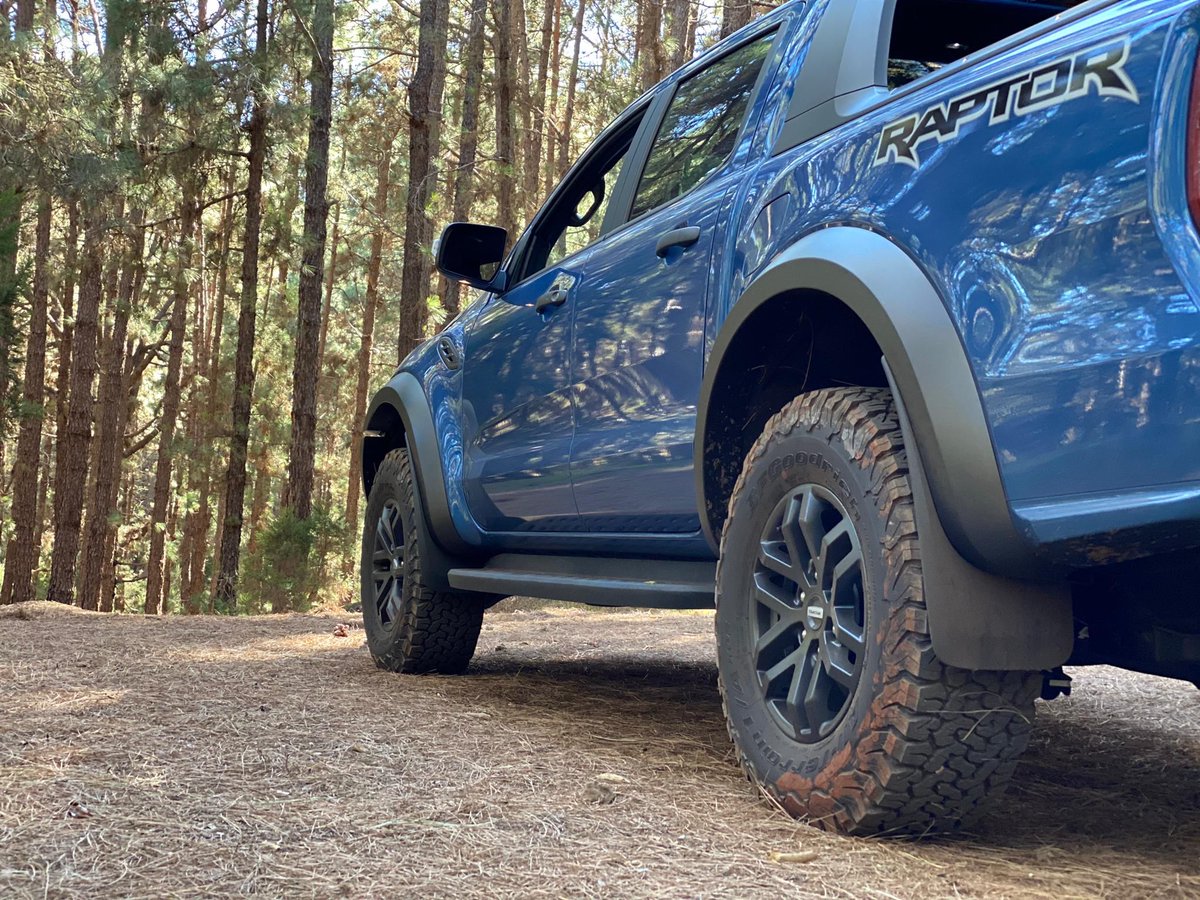 🤔¿Recuerdan a nuestro cliente Aristeo?

👉 Pues nos envía estas increíbles imágenes dando una vuelta por el campo acompañado de su familia con su flamante #FordRangerRaptor. ¡Menuda experiencia! 
Te damos las gracias por estas 📸 y a seguir disfrutando de esta maravilla.😉
#Ford