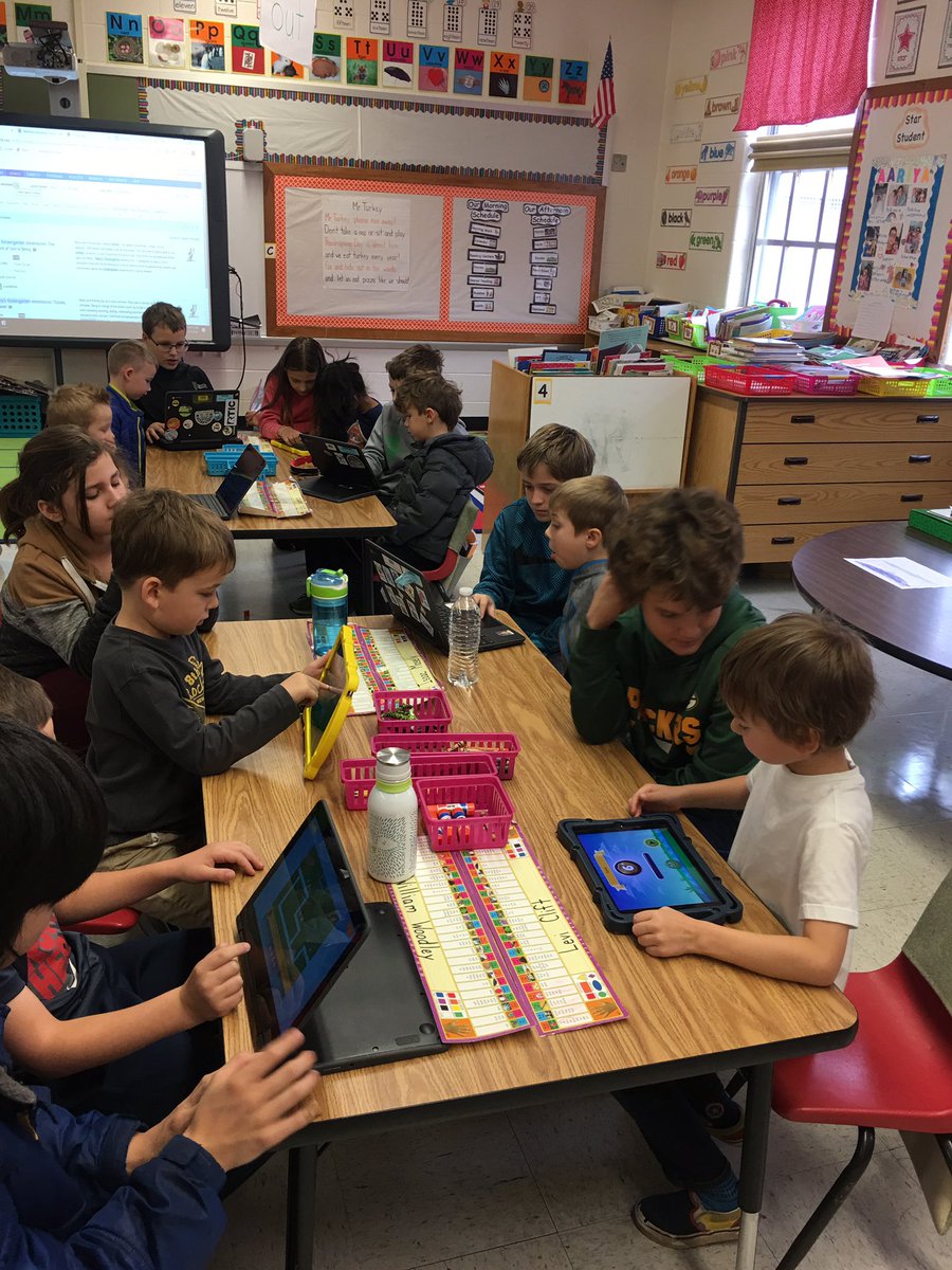 tcrouch12's tweet photo. 5th grade ❤️’d helping our buddies @MrsPackClass work on Hour of Code today! Great minds at work!
#WATWeDo #HourOfCode #LCPS20 https://t.co/7PuDmcL6Ji