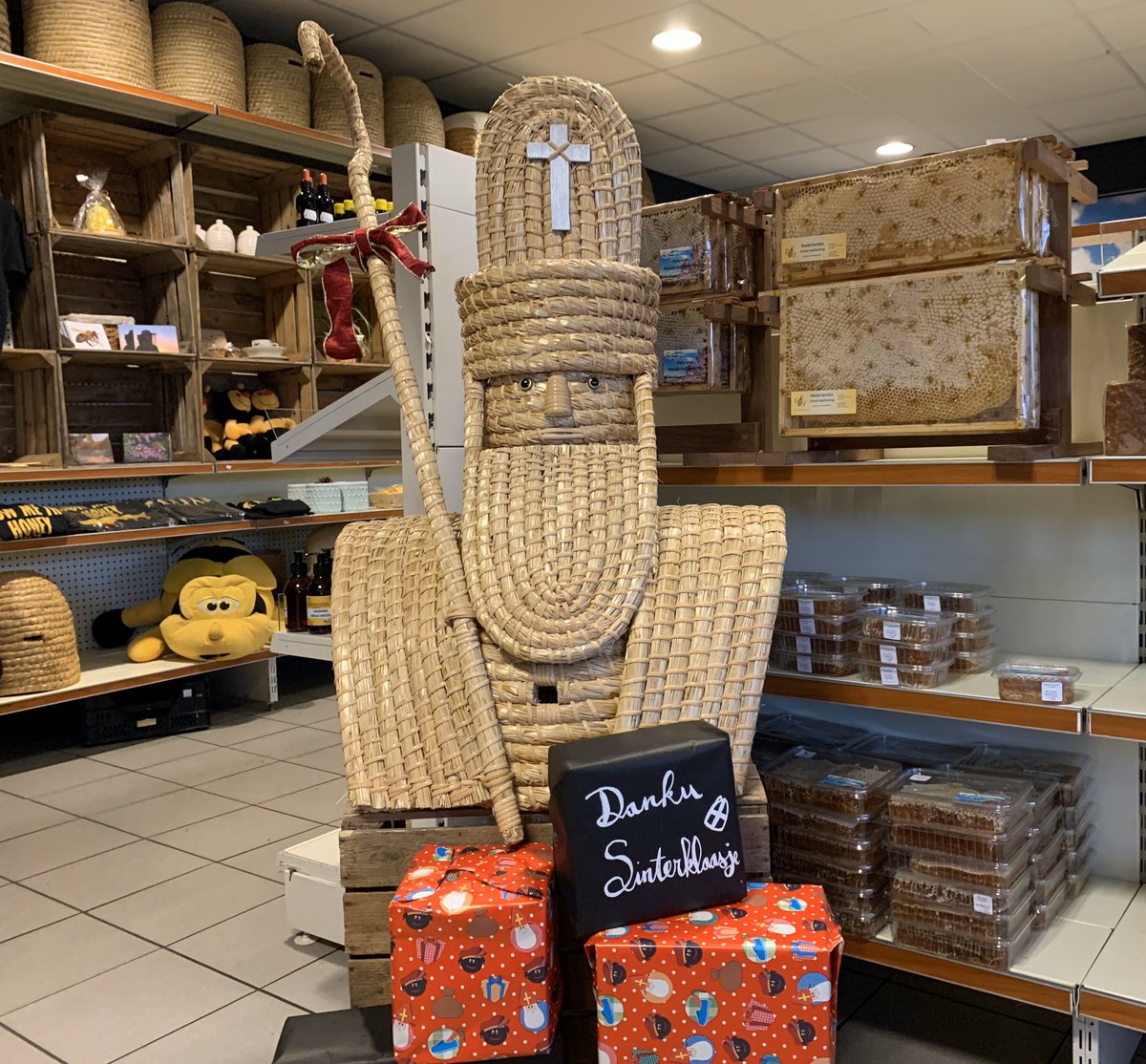 Sinterklaas WINACTIE! 
Meedoen? Ga naar onze Facebook-pagina, facebook.com/imkerijbijdaan en win!