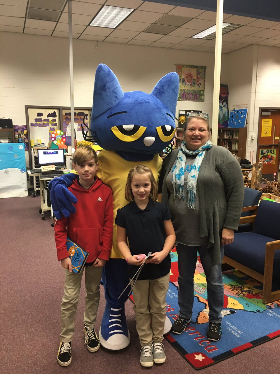 UCESlibrary (@unioncrosslib) on Twitter photo Just hanging with Pete this morning at the Union CrossBookfair!!! Open until 3:30! <a href="/TrishSpencer/">Trish Spencer</a> <a href="/WSFCS_media/">WSFCS Media</a> <a href="/carltonsbank/">Sean Reaves</a> @Unioncrosselem <a href="/scholastic/">Scholastic</a> <a href="/wsfcs/">WS/FC Schools</a> Just hanging with Pete this morning at the Union CrossBookfair!!! Open until 3:30! <a href="/TrishSpencer/">Trish Spencer</a> <a href="/WSFCS_media/">WSFCS Media</a> <a href="/carltonsbank/">Sean Reaves</a> @Unioncrosselem <a href="/scholastic/">Scholastic</a> <a href="/wsfcs/">WS/FC Schools</a>