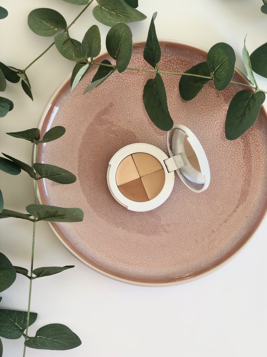 Proactiv_UK's tweet photo. If your skin is feeling less than merry and bright, you need of our Repairing Concealer in your life. 

Order yours today to get 25% off.

https://t.co/i4ecfLbbmJ https://t.co/9hDt9Dc7Fo