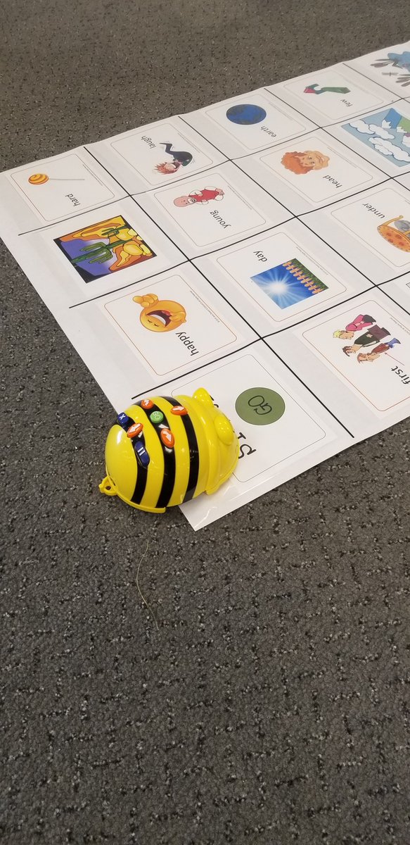 A great way to use coding cross curricular! Bee bots! #kinderscan <a href="/ESSDACK/">ESSDACK</a>