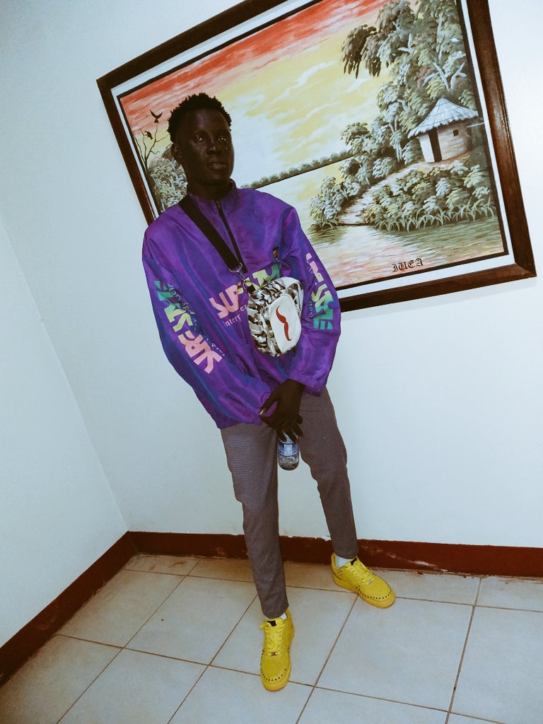 slimcase211's tweet photo. https://t.co/JBBwbw15bE