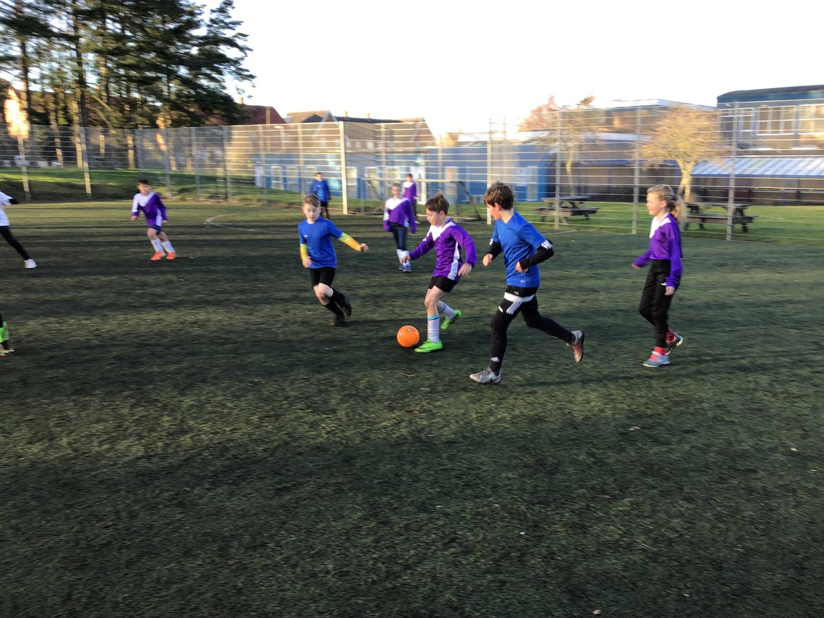APHS PE (@aphs_pe) on Twitter photo A lovely sunny afternoon for today's Cluster Primary 6-a-side Football competition. Some very talented players on show, who we hope join <a href="/AldermanHigh/">Alderman Peel High School (Wensum Trust) Official</a> over the next couple of years ππ€
Well done to @LanghamVillSch who were victorious over the other six teams that entered β½οΈπ₯
π A lovely sunny afternoon for today's Cluster Primary 6-a-side Football competition. Some very talented players on show, who we hope join <a href="/AldermanHigh/">Alderman Peel High School (Wensum Trust) Official</a> over the next couple of years ππ€
Well done to @LanghamVillSch who were victorious over the other six teams that entered β½οΈπ₯
π