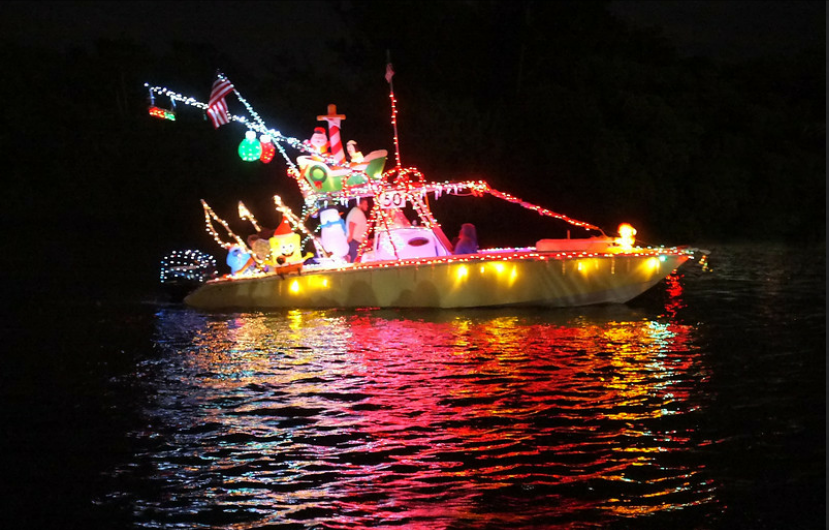 JPFiandMe's tweet photo. Come see some AMAZING decked-out holiday boats at the Annual Boynton Beach and Delray Beach Holiday Boat Parade on December 13! Free event! Info: https://t.co/NmQQp39jo7 https://t.co/3pJBL0rHHS