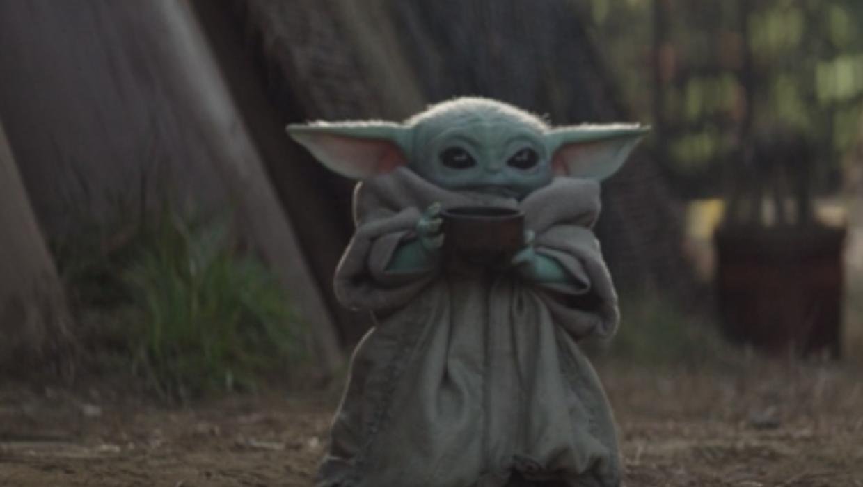 Michael Moran on Twitter "Why does Baby Yoda have allblack button