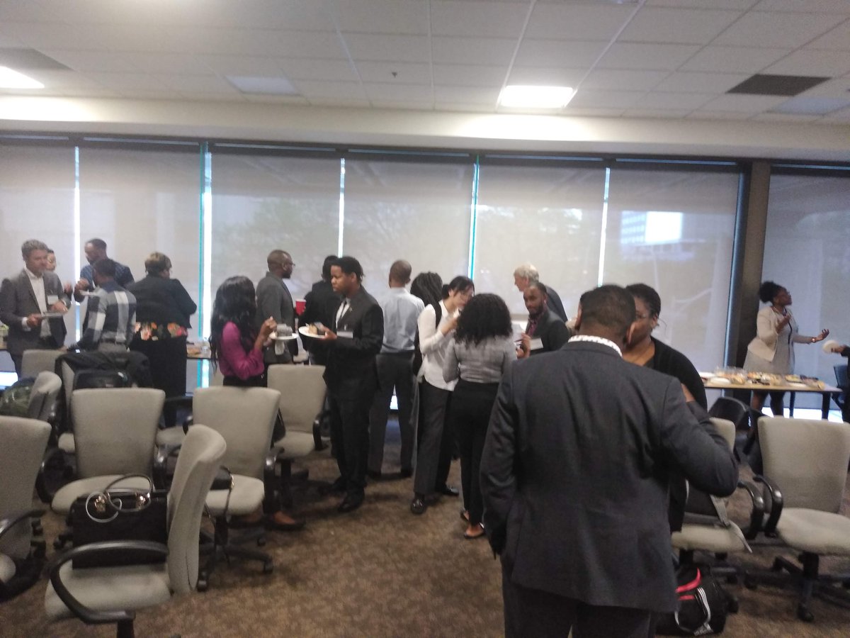 BlackActuaries's tweet photo. #Throwback to the Toronto Affiliate inauguration on June 6th!
#CreatingConnectionsIABA
#IABAYearinReview https://t.co/4ouD2frC0w