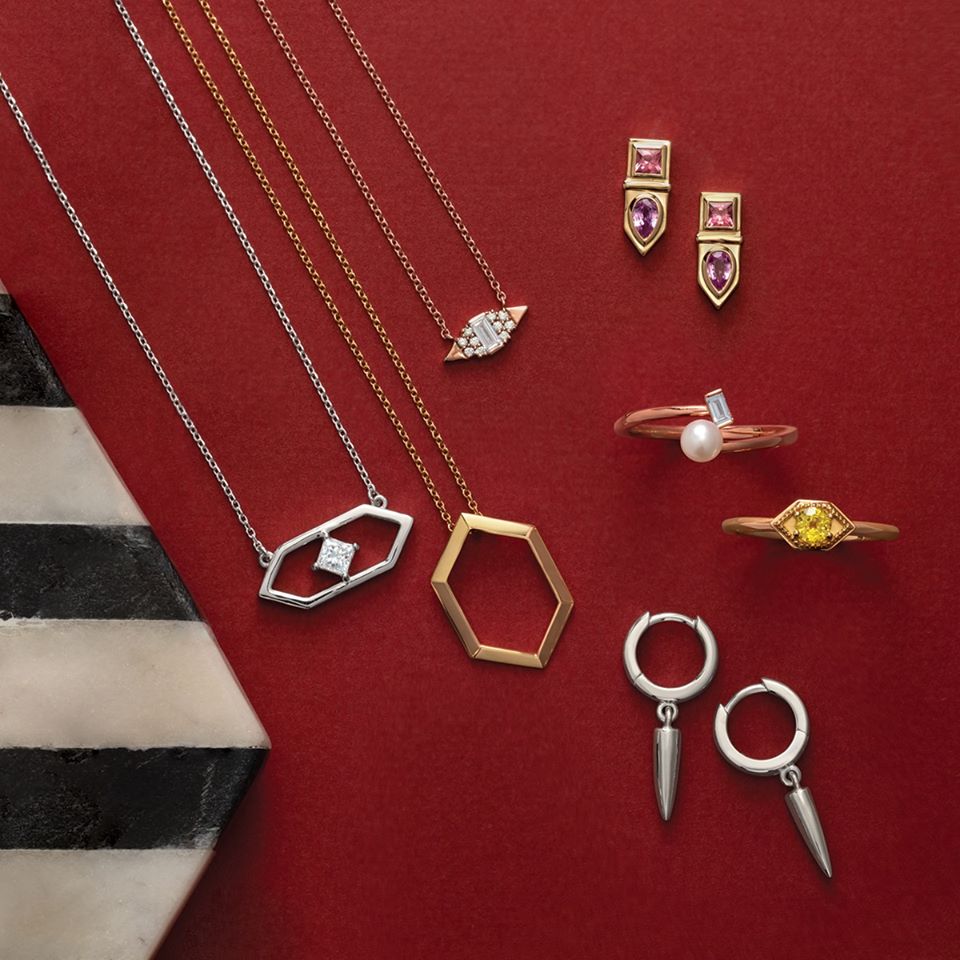 SouthsideJwlry's tweet photo. Detail, depth, dimension – geometric jewelry has them all. View our #Stuller collection at Southside Jewelry. #Affton #StLouis #stl #holidays #gifts #jewelry https://t.co/sofD5sSCJy