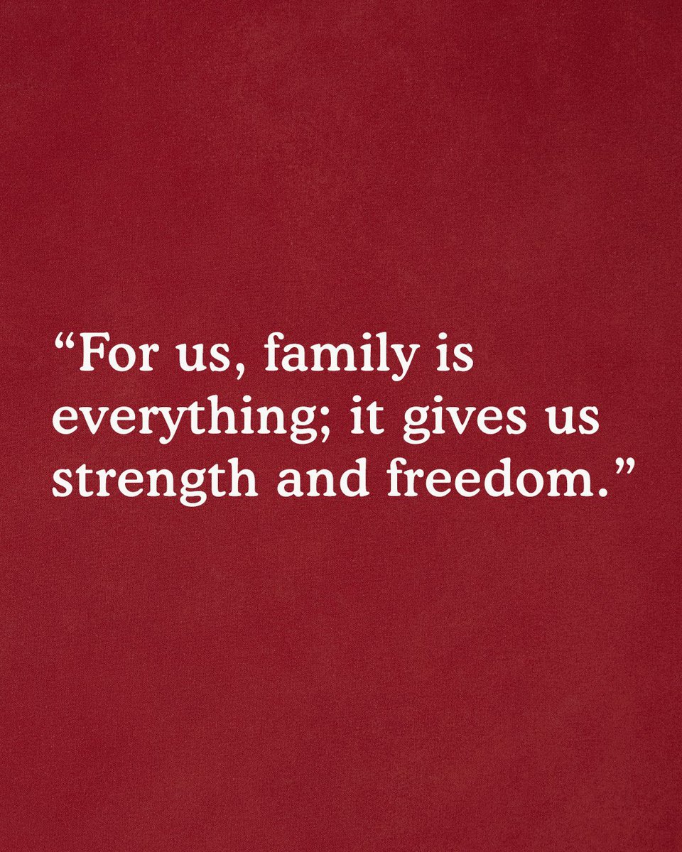 ROOTS's tweet photo. “For us, family is everything; it gives us strength and freedom. When I had my first drag performance years ago, my mom noticed I was wearing cheap wigs, so she bought me two quality ones to start my new venture off right.” - Miss Moço & Sherry, Family since 1986
#NiceTogether https://t.co/b3JX9lPOu5