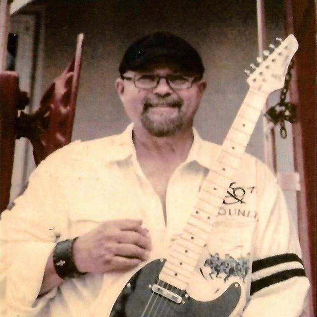 HiatusBrewing's tweet image. Carle brings his style of classic rock, blues, and country music to Hiatus Brewing Company for night one (12/13/2019) of our Grand Opening Weekend from 6 pm to 9 pm 🍻 🎸 
#OnHiatus #PushPause #BackIn30 #WishYouWereBeer #beer #craftbeer #brewery #beerl… ift.tt/35RF7xp