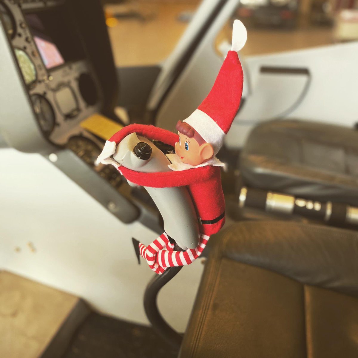 arcusheli's tweet photo. McJingles was so excited about the weather today, he decided he was coming too! 
.
#arcusmcjingles #cyclic #helicopter #blueskies #cabri #g2 #december #nottingham #aviation https://t.co/LRWXlCMxEl