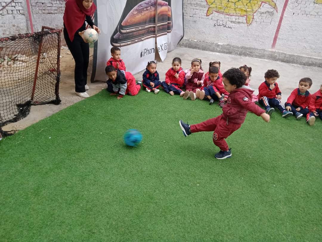 الوله حمو بيسدد ضربة جزاء