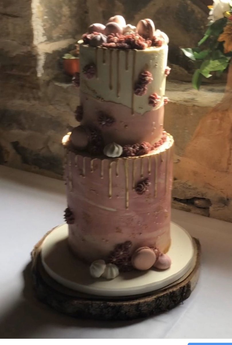 deliciouspinkcakery tweet media