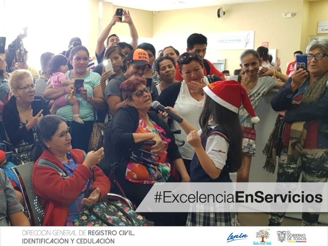 AndresFantoniB's tweet photo. Iniciamos diciembre con la magia de la Navidad en el festejo navideño realizado en el hospital  @HGuasmoSur en compañía de la Ministra de Salud @CataAndramuno, usuarios en general y la presentación del colegio  @UEAS_GYE.

¡#FelizNavidad!

#ExcelenciaEnServicios https://t.co/zXArI3sX2u