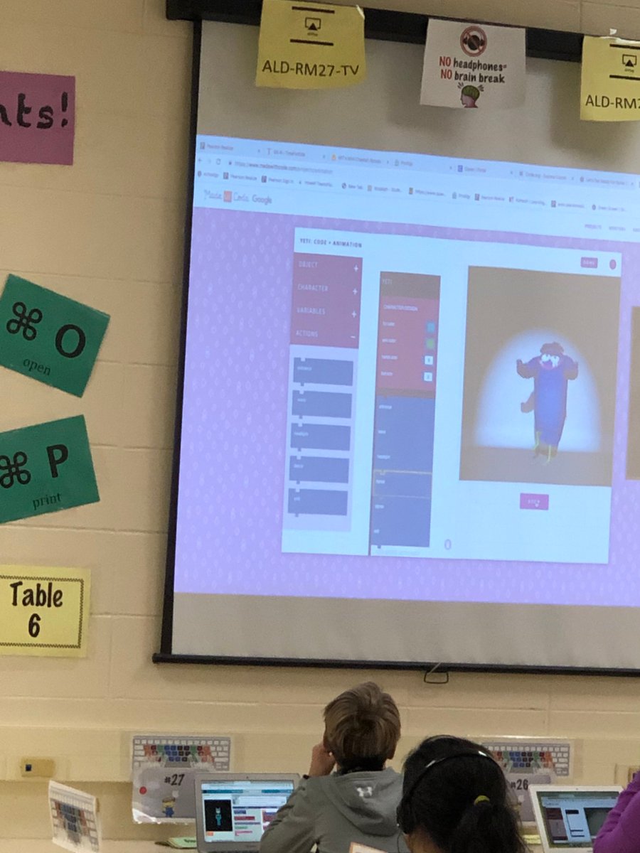 CodingKearney's tweet image. Students @HowellTwpAldrch are warming up for the #HourOfCode next week!!