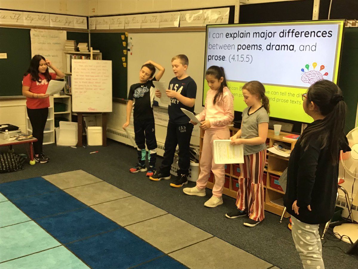 Learning about the elements of drama while doing readers theater! #readingrocks #HillcrestProud