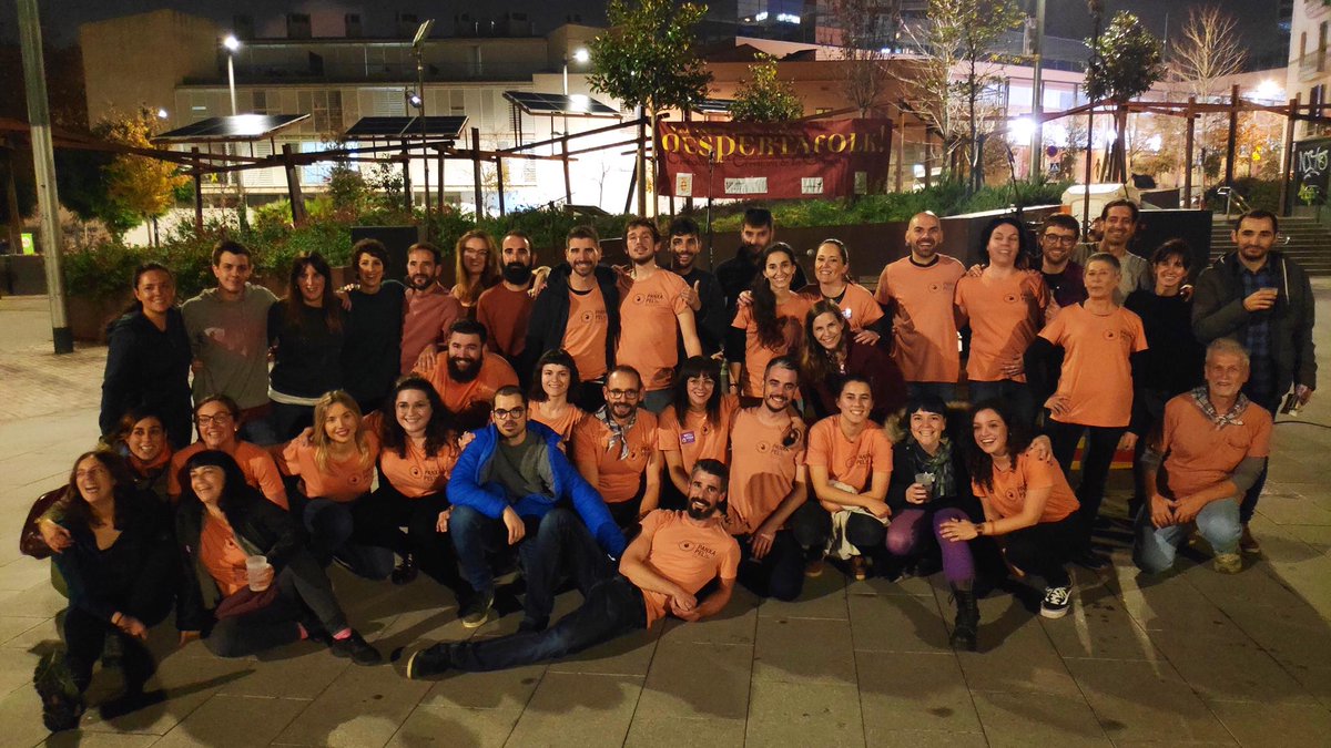 Un any més, gràcies a totes les persones que fan possible el Despertafolk! 😍

<a href="/espaipv/">espai País Valencià</a>, <a href="/collaborumballa/">Colla Borumballa</a>, <a href="/esbartciutatcom/">Esbart Ciutat Comtal</a>, balladores, músiques, voluntàries i totes les altres que ens deixem! ♥️♥️♥️