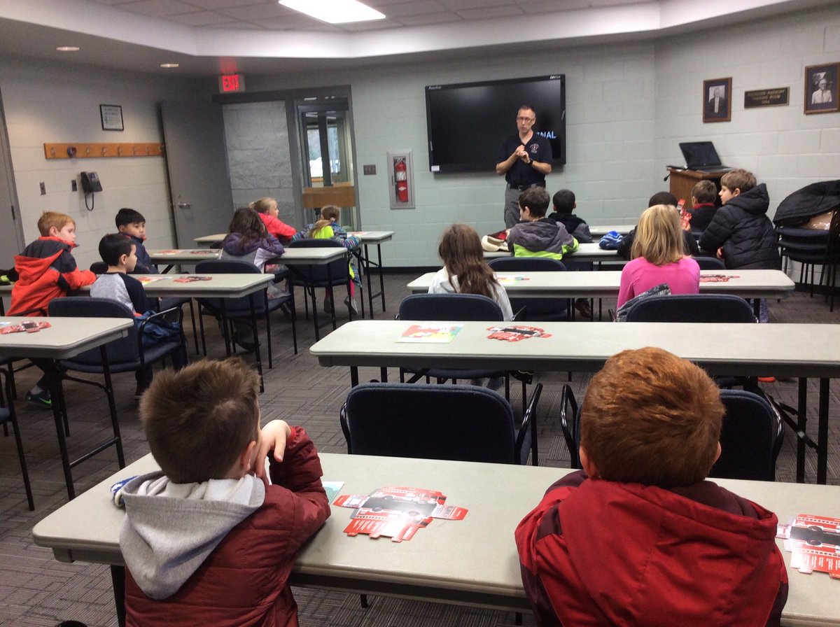 Mrs. Ingall’s second grade Ss tour the Grand Haven Township Fire/ Rescue station. Ss will be working on the following driving question: How can our class educate and promote "Close before you doze.”  <a href="/ghschools/">GHAPS</a> <a href="/ghapslakehills/">GHAPS-Lake Hills</a>