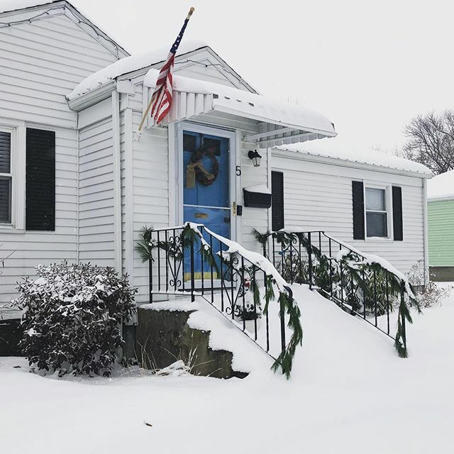 spotrikus's tweet photo. Fairlawn snow day ❄️ https://t.co/0Jmrohce0m https://t.co/oS50veszEn