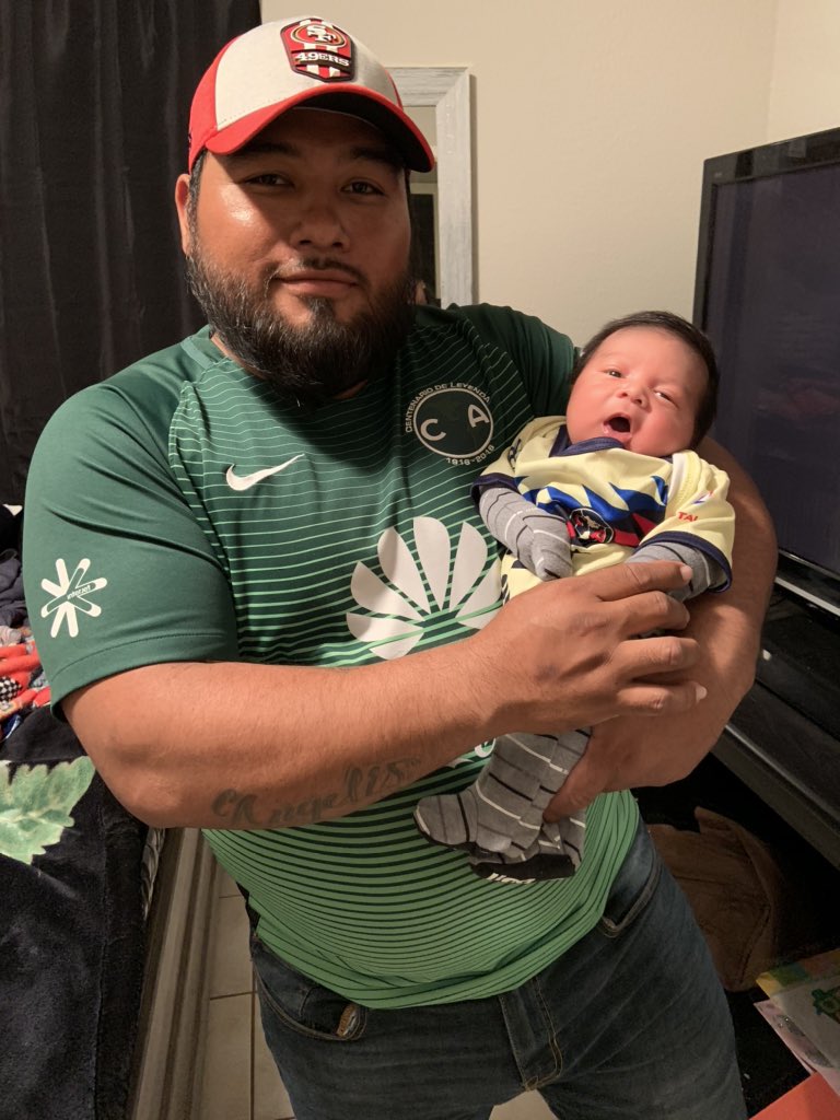 ChinaRodriiguez's tweet photo. Y ayer mis poderosas Águilas 🦅 ganaron 💙🙏🏻🤗👌🏻😉 mi Bebe con su playera Edson Nicolas 💙🥰😍@AmericaEnLinea @ClubAmerica #AmericanistaDesdeLaCuna 🦅💙 https://t.co/t0NvW5UOBD