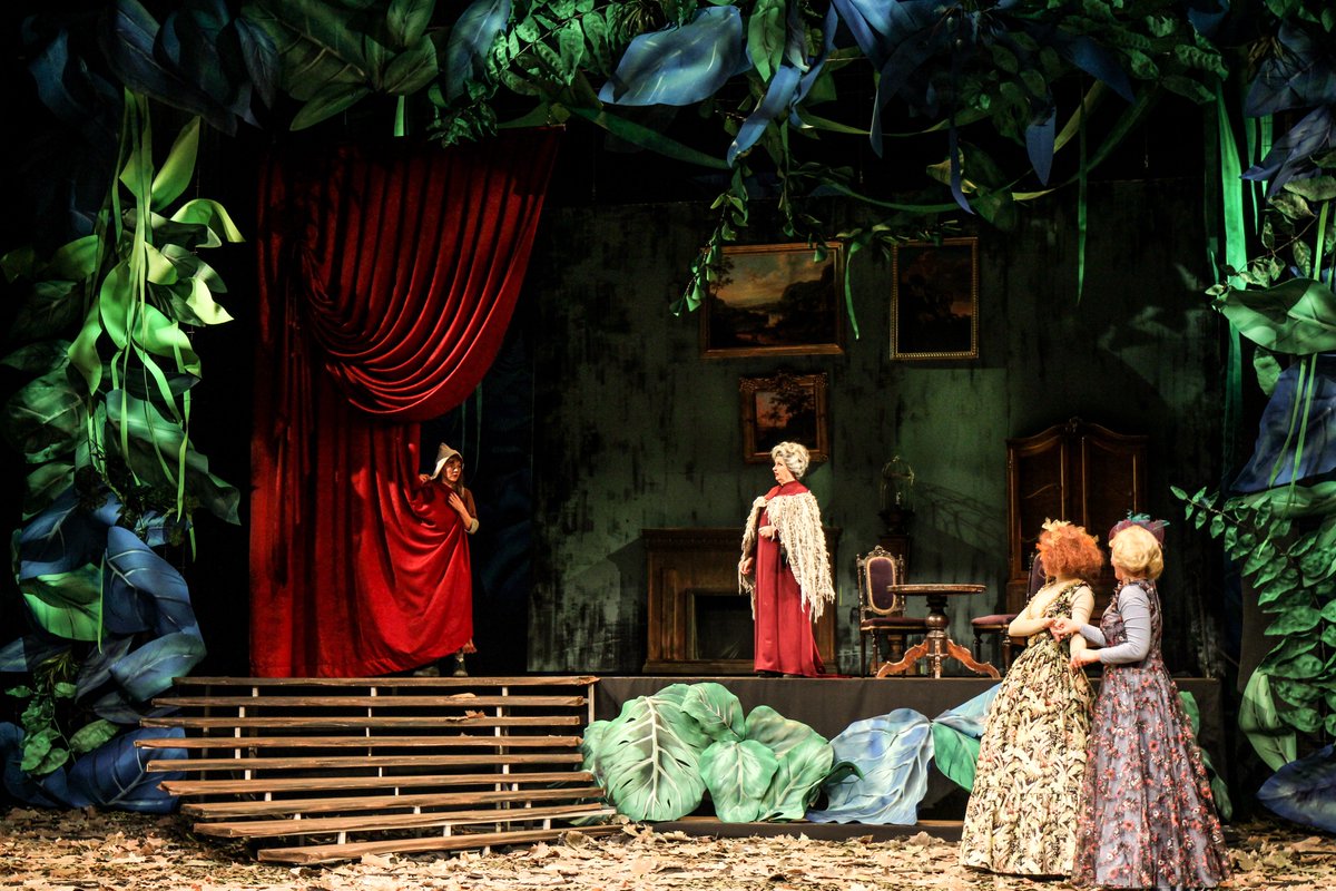 HeigoTeder's tweet photo. 3 päeva pärast jõuab publiku ette @Ugala_Teater  uus koguperelavastus “Tuhkatriinu” https://t.co/ZbFDNXb25R 
Esietendus 5. detsembril Ugala teatri suures saalis. https://t.co/ZezpORC5VG