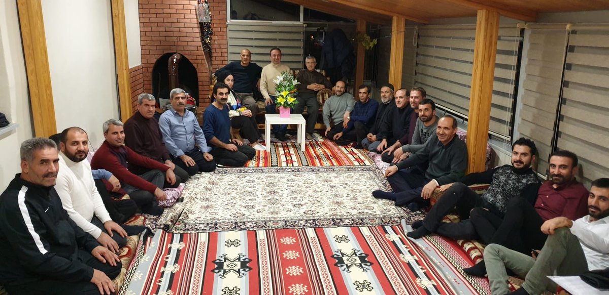 İl Başkanımız <a href="/MHanefiGuler/">Mehmet Hanefi Güler</a> Başkanlığı’nda haftalık olağan yönetim kurulu toplantımızı İl Başkan Yardımcımız Sn. Zeki Çavlı’nın evinde gerçekleştirdik. Başkanımıza misafirperverliğinden dolayı teşekkür ederiz. <a href="/erkankandemir/">Erkan Kandemir</a>