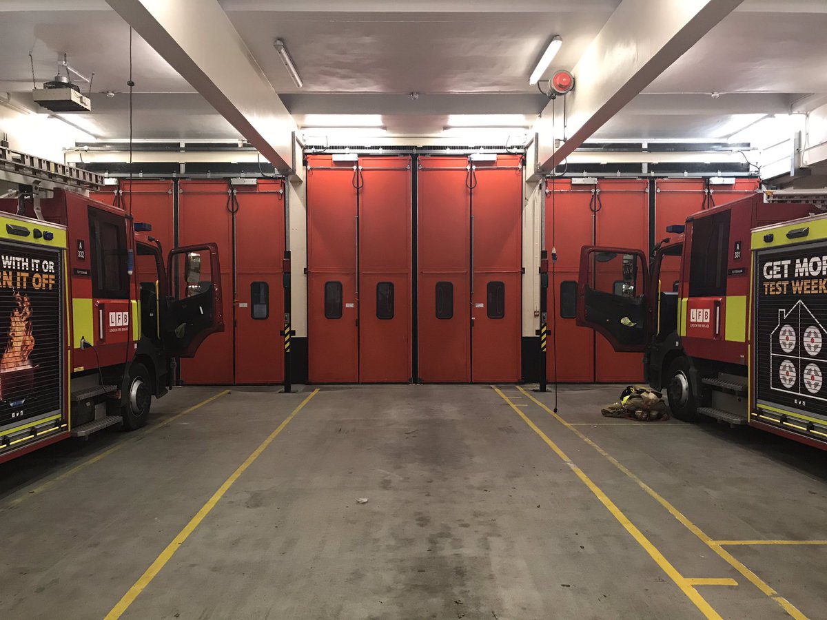 London Fire Haringey (@haringeylfb) on Twitter photo Mmmm, something’s missing 🤔. The ALP from #Tottenham had 3 shouts with #RedWatch throughout the day, and is now out on ‘her’ first shout of the night with the #WhiteWatch. To learn more about <a href="/LondonFire/">London Fire Brigade</a> Aerial appliances, take a look at the link ➡️ london-fire.gov.uk//about-us/serv… 🚒👍🏻 Mmmm, something’s missing 🤔. The ALP from #Tottenham had 3 shouts with #RedWatch throughout the day, and is now out on ‘her’ first shout of the night with the #WhiteWatch. To learn more about <a href="/LondonFire/">London Fire Brigade</a> Aerial appliances, take a look at the link ➡️ london-fire.gov.uk//about-us/serv… 🚒👍🏻