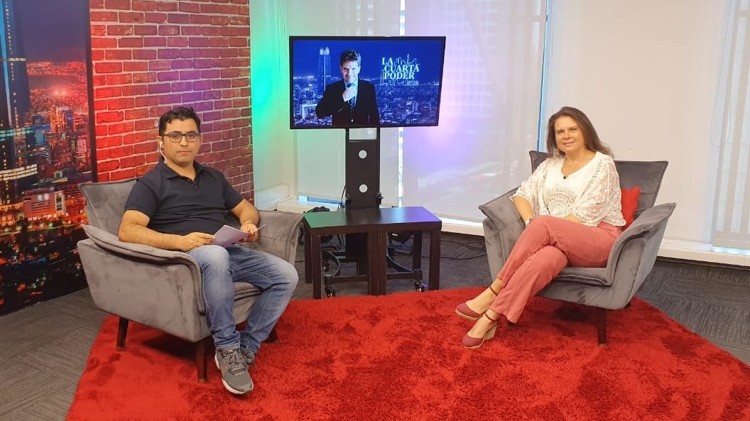 senadis_gob's tweet photo. 🖥 Hoy nuestra Directora Nacional @xrivasa estará en #LaCuartaPoder desde las 20:30 horas por las redes sociales de @lacuarta 👍 https://t.co/rHu2XlKacb