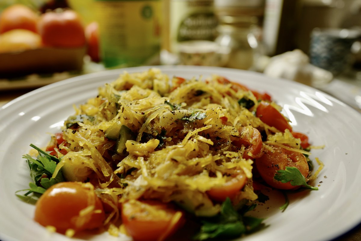 Dinner: finally got a spaghetti squash! It does not taste like spaghetti but it’s fab! Baked squash—forked out strands then mixed with sautéed garlic, courgettes, red peppers, cherry toms, oregano, cayenne, sea salt, olive oil, flat leaf parsley, black pepper, lemon juice