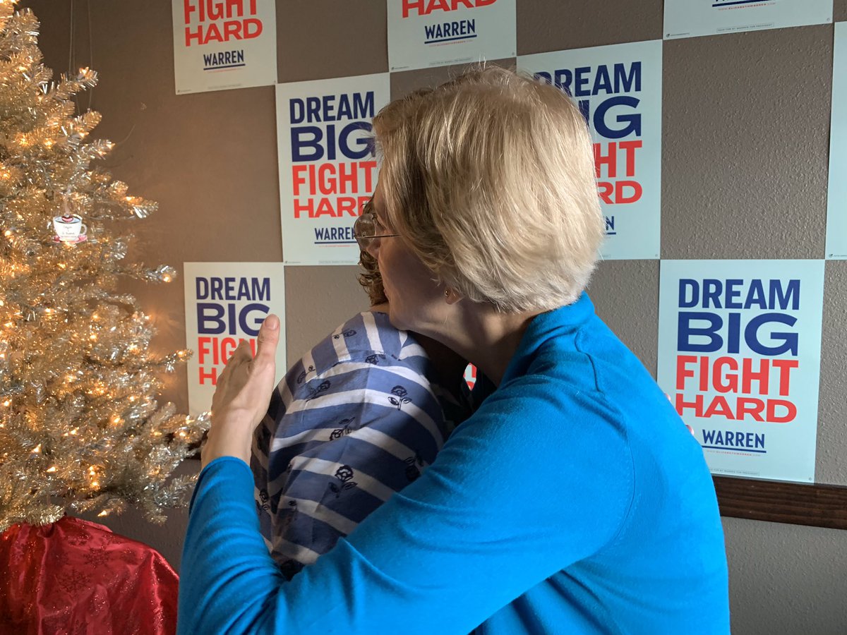 lesliecarpent15's tweet photo. @scottmicro666 & I were able to give @SenWarren #SnickerdoodlesForHope to thank her for having her national policy person talk with me last week to begin working on a Mental Health Plan to help 11.6 Million people living with serious brain disorder like Schizophrenia. #Treatment https://t.co/XuI61E1bfQ