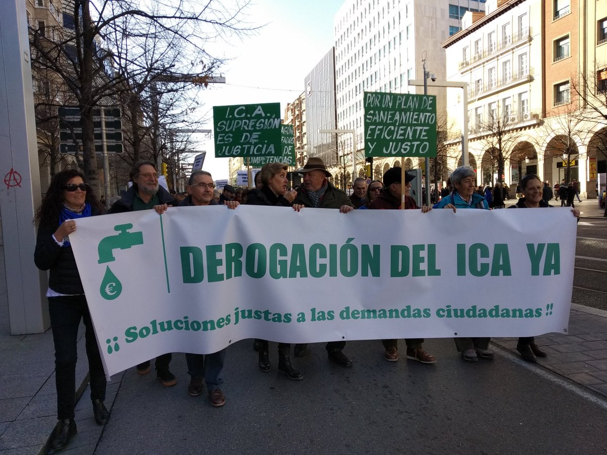 AsoVecinosLaPaz's tweet photo. Ayer domingo , estuvimos en la manifestación para la #Derogacion del #Ica
Sigue habiendo mucho descontento con pagar dos veces lo mismo , por un lado lo q gastamos y por otra lo q nos imponen , q cada año es un poco más
#DepuracionSostenible
#IcaNO
#Zaragoza https://t.co/OkgoI15Q9Y