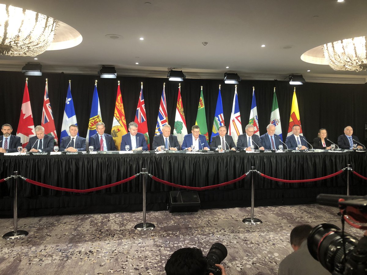 TorSunphoto21's tweet photo. #PremiersConference #Toronto #Canada #politics w/ @brianlilley & @suntooz #TorontoSun @TheTorontoSun https://t.co/FIHPtQM1Qx