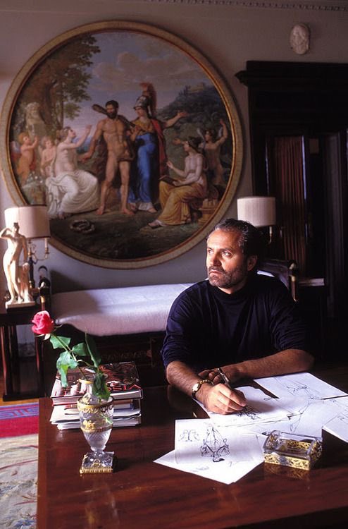 Happy birthday to the great, Gianni Versace. 