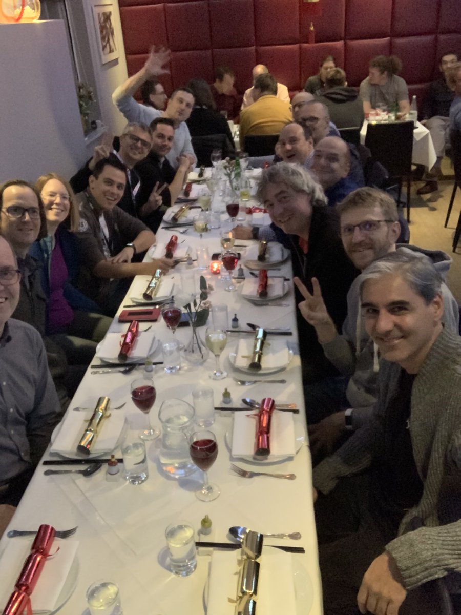 vanpupi's tweet image. The @oracleace dinner @ukoug #Techfest19 @boliniak @MarisDBA @JulianFreyCH @pioro @RonEkins @FranckPachot @oraclemaa @rhjmartens @oraesque @dani_schnider @pfierens @ludodba @ncalerouy @mathiasmag @ChrisAntognini @lucb_