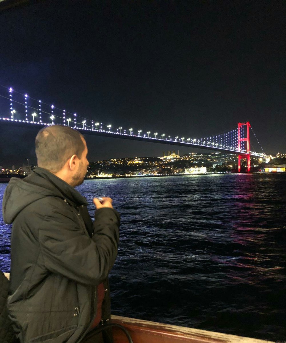 Biz gazeteciler hangi siyasi partinin haberini yapsak o partili ilan ediliyoruz. Hamdolsun ülkücüyüm, Türk Milliyetçisiyim, MHP'liyim ve vatan, millet, bayrak, mukaddesat, Atatürk ve devlet kırmızı çizgisi olan objektif gazeteciyim.