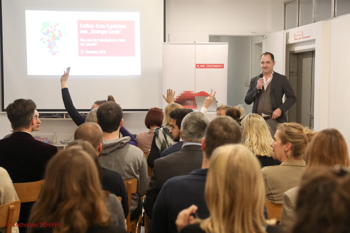 Was müssen StrategInnen draufhaben? Zu Jahresbeginn wird unsere umfassende Analyse zu jenen Skills, die erfolgreiche StrategInnen (in Unternehmen, Organisationen und Agenturen) in den kommenden Jahren auszeichnen werden, veröffentlicht. Zur Preview:
grayling.uncovr.com/news-strategie…