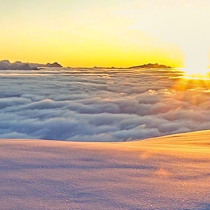 LaPlagne's tweet image. Beau coucher de soleil sur le glacier de Bellecôte à 3000m d’altitude 🤩😍 #maplagne #paradiski